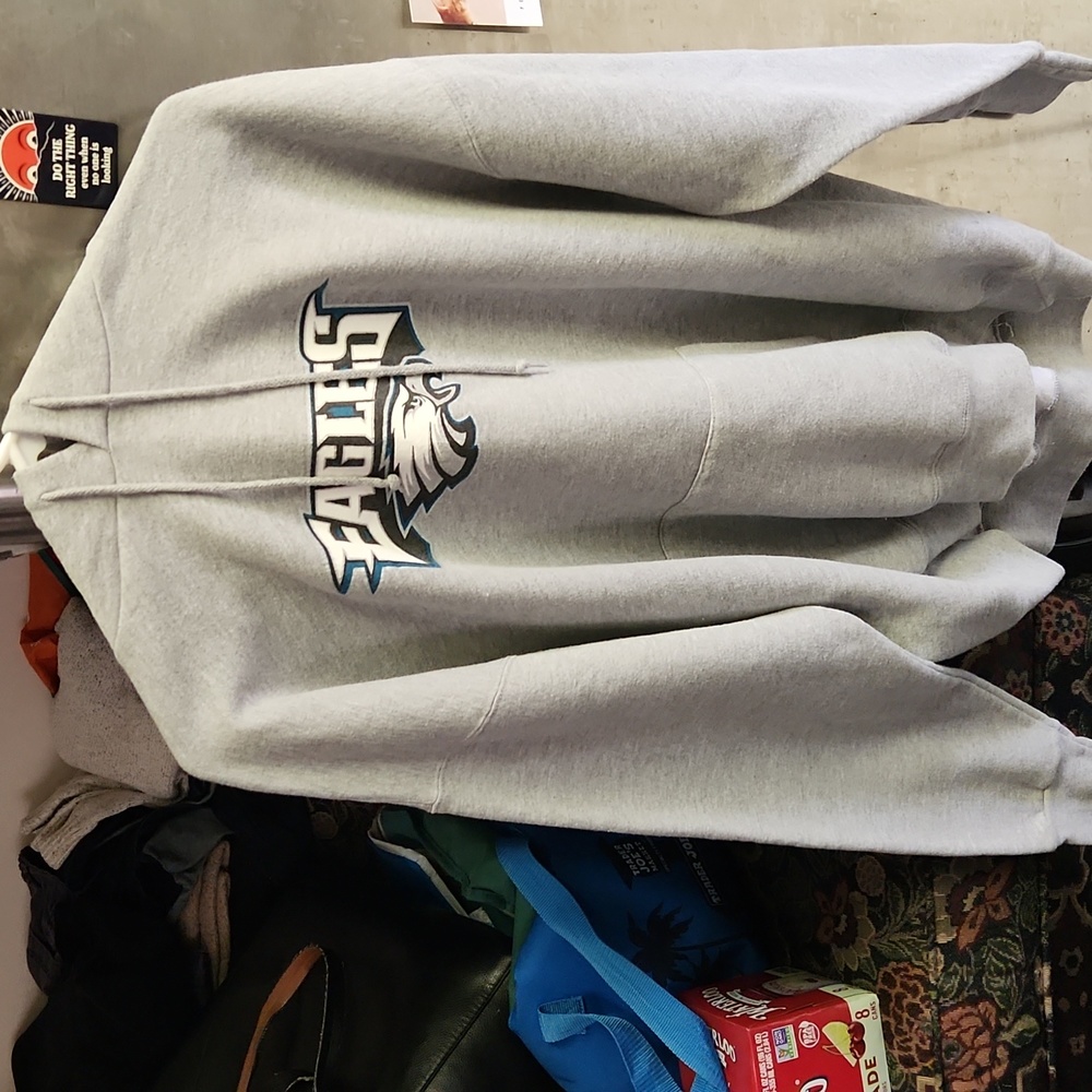 Men's XL Eagles Sweatshirt